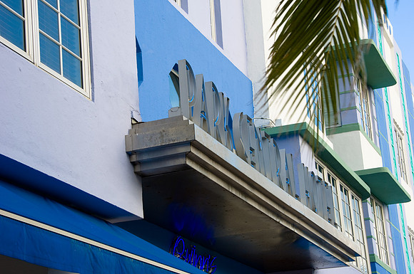 36276_DG_Color_USA_South_Beach_FL_Viceroy_BookDSC1_0009_VICEROY_PROJECT_MIAMI_BEACH_FL