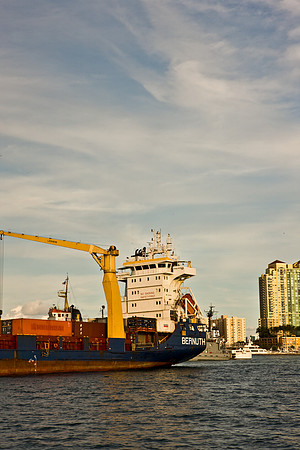 3104_DG_Port_Cargo_Miami_Beach_FL_5L8Y7494