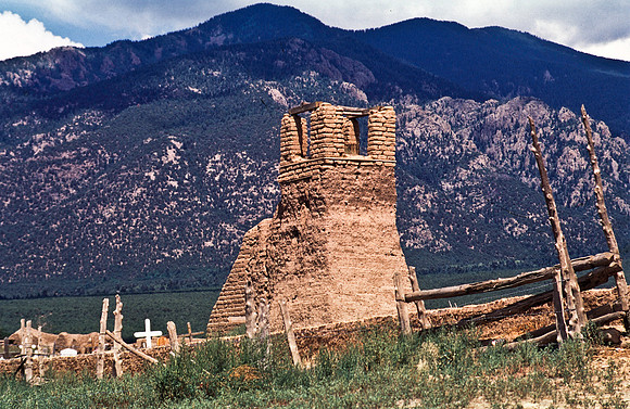 37865_B15_SL_COLOR_TAOS_NM_97_02.jpg