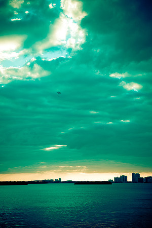 0041_DG_Miami_Sky_line_Florida_USA_20095L8Y1673