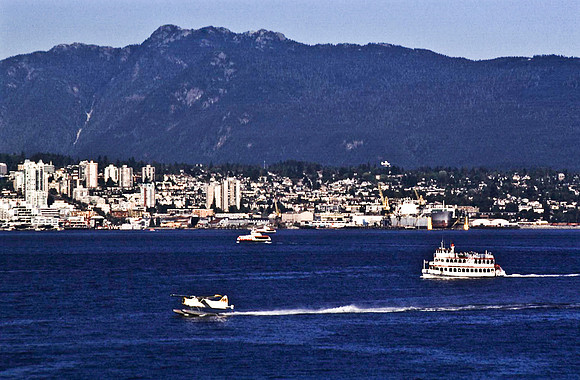 06810_B19_SL_COLOR_VANCOUVER_BC_TO_WHISTLER_WS_97_03.jpg