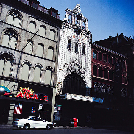 2285_FM_COLOR_AZ_02_7.jpg