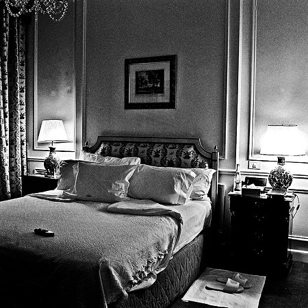 2666_FM_BW_SQ_HOTEL_ALVIAR_PALACE_BUENOS_AIRES_ARGENTINA_2004_1