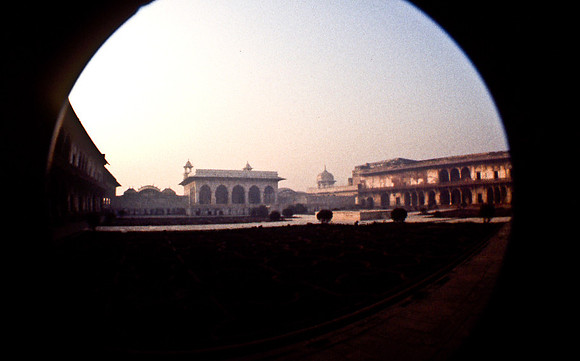 47302_SL_COLOR_INDIA_1987_3