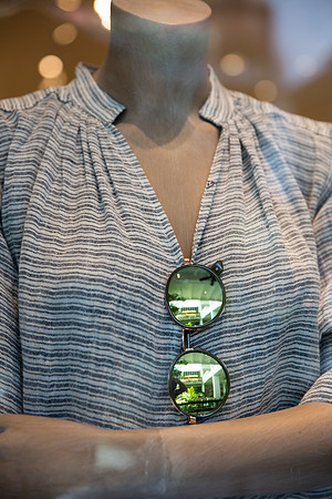 20160417_Mannequins_and_Windows_075A0093