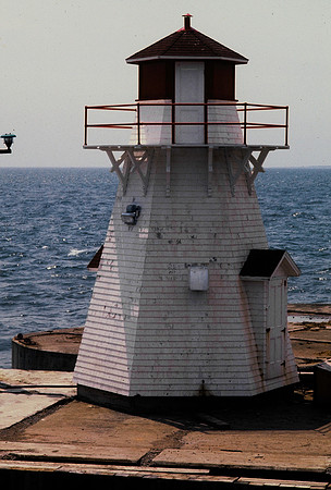 64031_B1_SL_COLOR_NY_1992_04.jpg