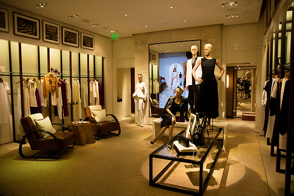 20160417_Mannequins_and_Windows_075A0163