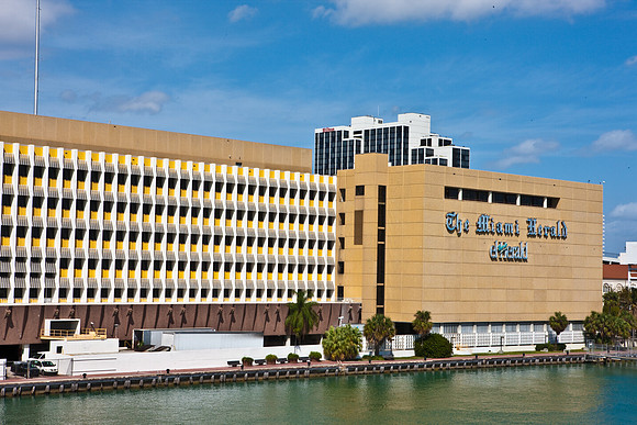 3453_DG_Herlad_Building_Causway_Miami_FL_5L8Y0021