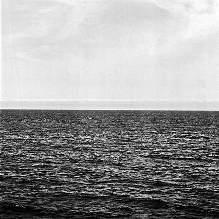 2646_FM_BW_SQ_THE_BAY-RESTAURANT_ARGENTINA_2004_10