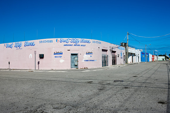 2607_Litlle_Haity_Miami_Avenue_20090307-5L8Y2211