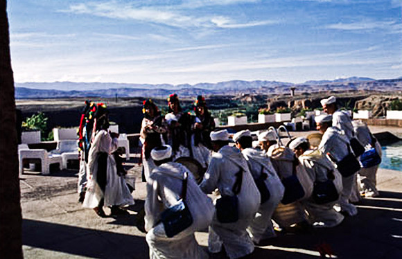 3232_SL_COLOR_EL_KELAA_M_GOUNA_MAROCCO_II_1998_9