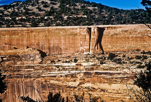47467_B5_SL_COLOR_NATIONA_ MONUMENT_COLORADO_WY_97_02.jpg