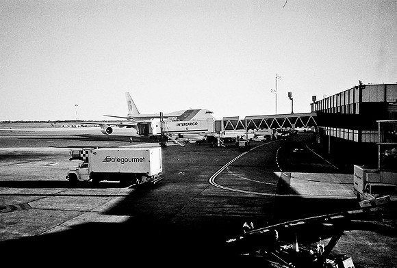 2669_FM_BW_35MM_BUENOS_AIRES_ARGENTINA_2004_13