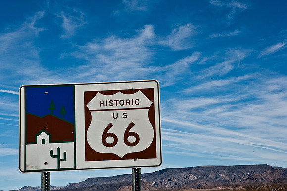 06647_DG_COLOR_ROUTE_66_TO_OATMAN_ARIZONA_AZ_USA_2007_ZV4N_885