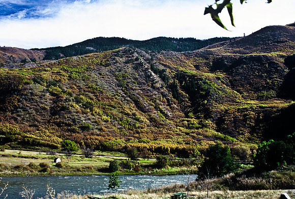 47460_B5_SL_COLOR_FROM_BUENA_VISTA_TO_LEADVILLE_TO_VAIL_COLORADO_WY_97_07.jpg