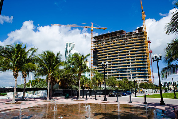 36140_DG_Color_USA_Miami_Beach_FL_Related_Group_South_of_Fifth36140_RELATED_DG_ZV4N3573