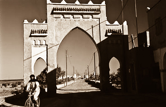3210_SL_COLOR_MERZOUGA_SHAHARA_MAROCCO_II_1998