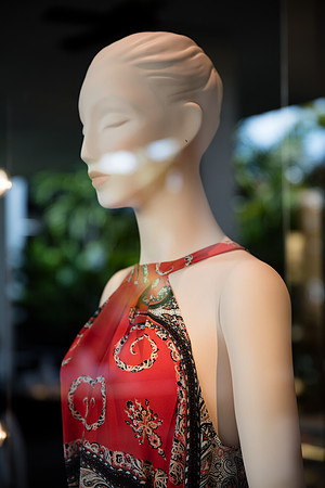 20160417_Mannequins_and_Windows_075A0133