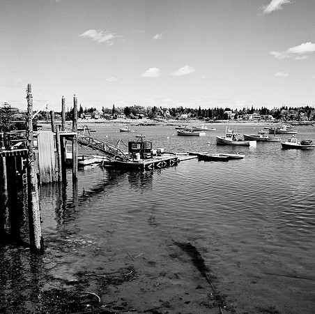 2256_FM_BW_CA_02.jpg