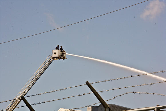 84697_Concrete_Plant_In_Fire_ZV4N6574