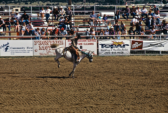 47494_B6_SL_COLOR_TRINIDAD_RODEO_CO_97_03.jpg