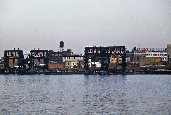 64049_B1_SL_COLOR_NY_86_01.jpg