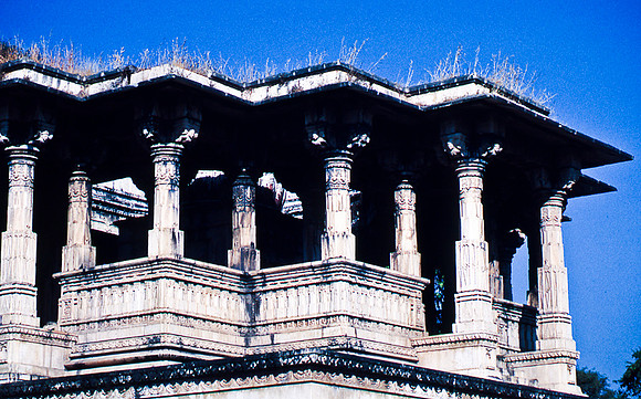 47271_SL_COLOR_INDIA_1987_3