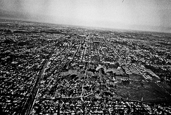 2669_FM_BW_35MM_BUENOS_AIRES_ARGENTINA_2004_4