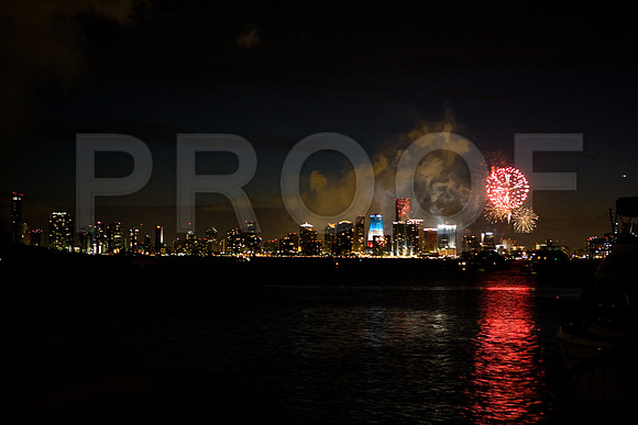 85526_ZV4N1718_Miami_FL_USA