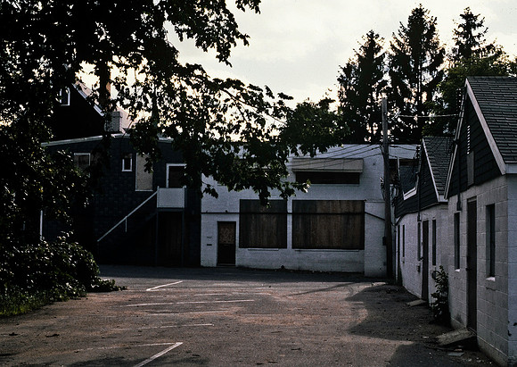 64032_B1_SL_COLOR_NY_80_08.jpg