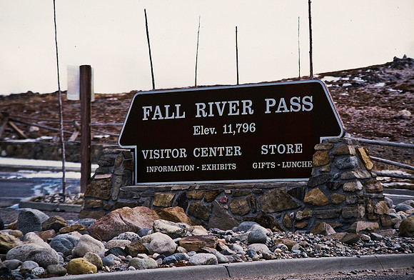 47427_B5_SL_COLOR_HOT_SULPHUR_HWY40_COLORADO_WYOMING_9718.jpg