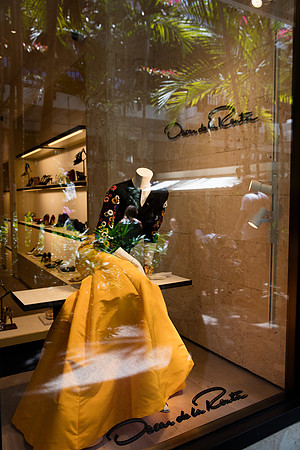 20160417_Mannequins_and_Windows_075A0044