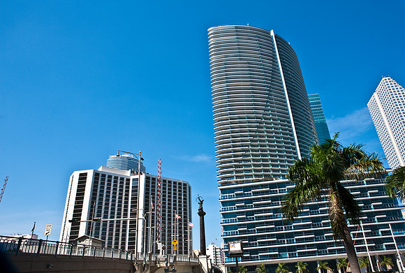 3452_DG_Donw_Town_Miami_FL_5L8Y0002