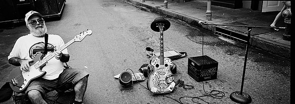 7715_FM_BW_NEW_ORLEANS_LA_01_1.jpg