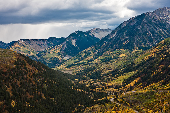200828_DVD12_DG_USA_Aspen_1695_full_blead