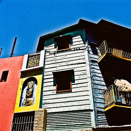 2634_FM_COLOR_SQ_LA_BOCA_TANGO_BUENOS_AIRES_ARGENTINA_2004_7