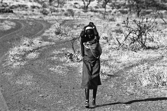 55441_SL_COLOR_TRIBE_LAKE_BARINGO_KENYA_AFRICA_1989_10