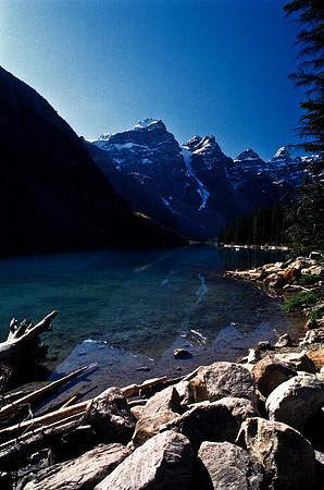 06822_B19_SL_COLOR_BANFF_NAT_PARK_LAKE_LOUIS_WS_97_11.jpg