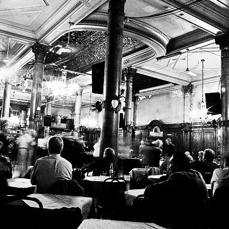 2653_FM_BW_SQ_CAFE_REAL-TANGO_BUENOS_AIRES_ARGENTINA_2004_6