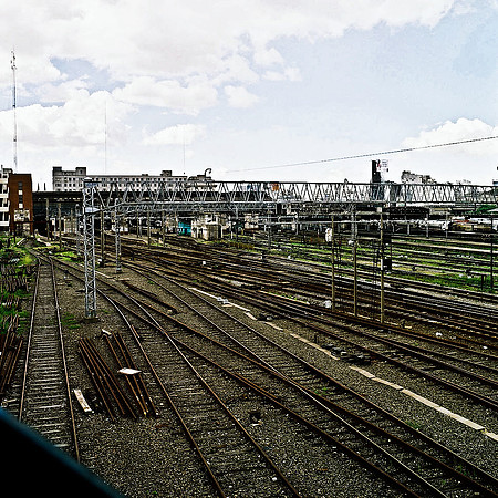 2661_FM_COLOR_SQ_TRAIN_STATION_BUENOS_AIRES_ARGENTINA_2004_9