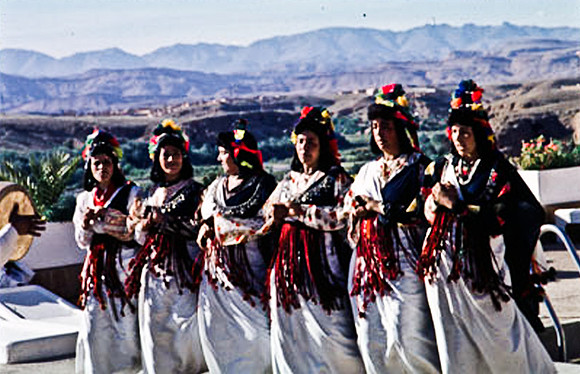 3232_SL_COLOR_EL_KELAA_M_GOUNA_MAROCCO_II_1998_6