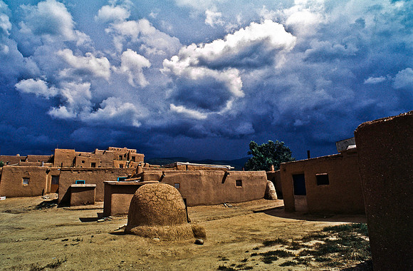 37863_B15_SL_COLOR_TAOS_NM_97_06.jpg