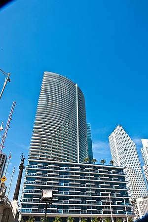 3452_DG_Donw_Town_Miami_FL_5L8Y0006