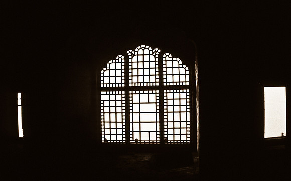 47269_SL_COLOR_INDIA_1987_17