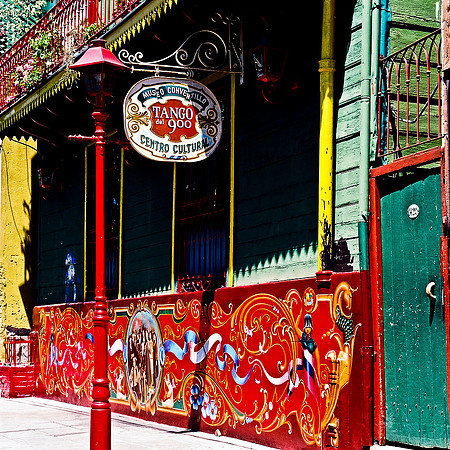 2635_FM_COLOR_SQ_LA_BOCA_TANGO_BUENOS_AIRES_ARGENTINA_2004_9