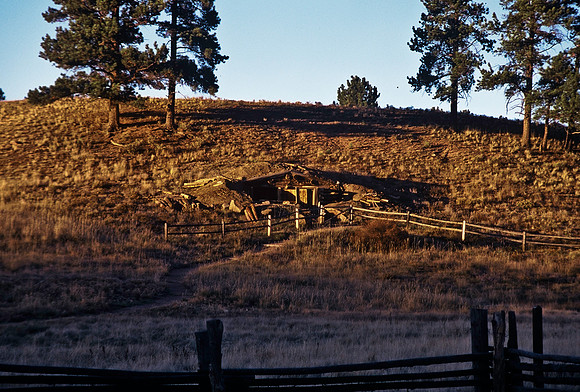 47433_B5_SL_COLOR_ARGOTOWN_HWY40_COLORADO_WY_97_06.jpg