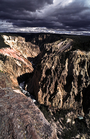 47635_B11_SL_COLOR_YELLOWSTONE_WY_97_03.jpg
