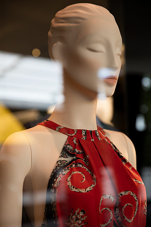 20160417_Mannequins_and_Windows_075A0137