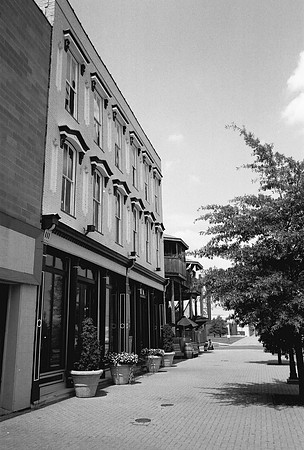 7533_FL_BW_KENTUCKY_01_1.jpg