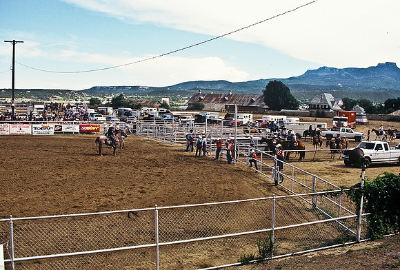 47490_B6_SL_COLOR_TRINIDAD_RODEO_CO_97_01.jpg